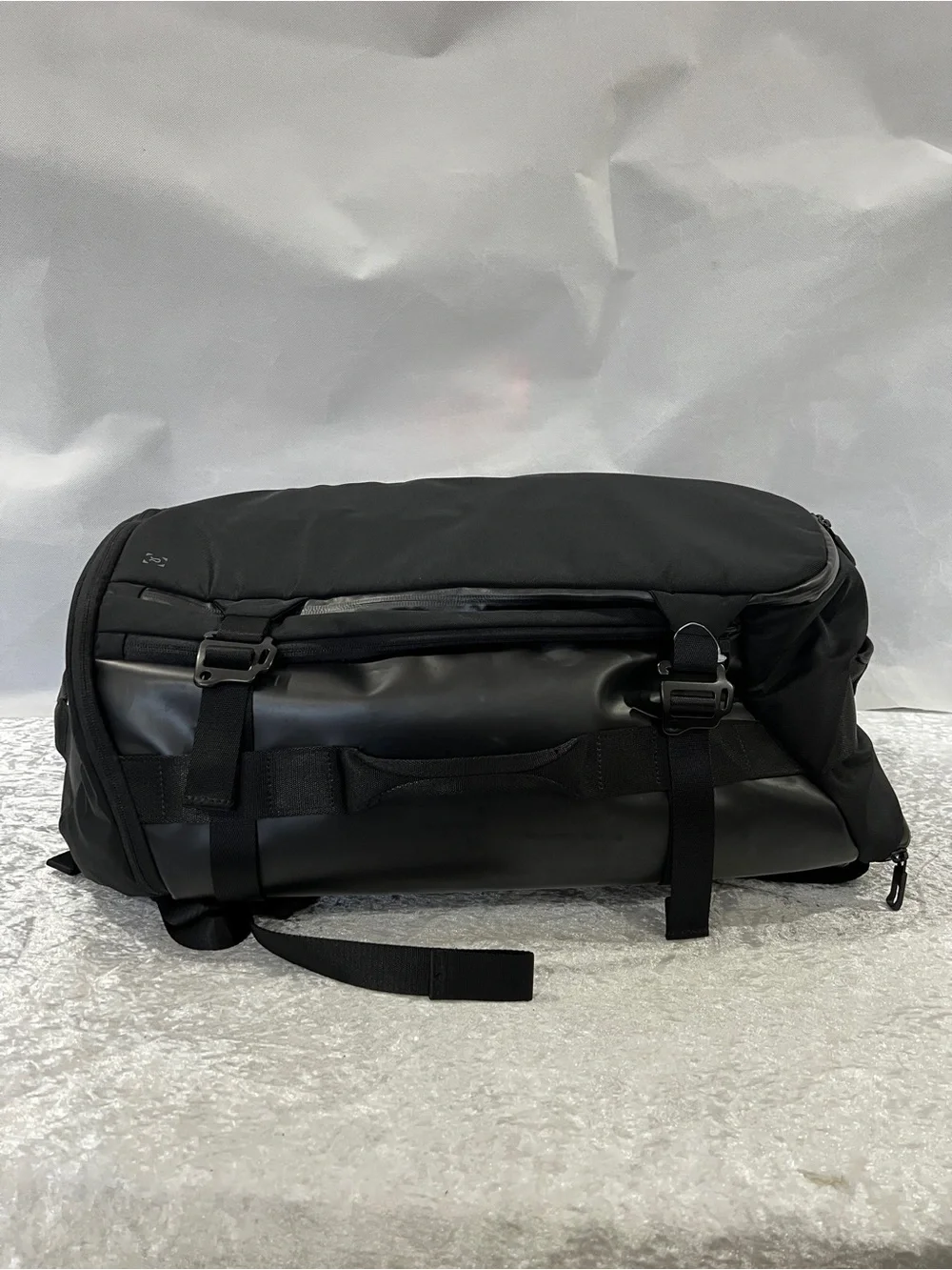 Lululemon More Miles Pack 39L Travel Weakener Duffle Backpack Water-Repellent